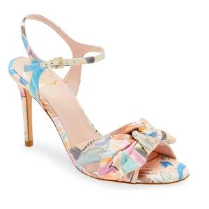 BRAND NEW NEVER WORN WITH BOX TED BAKER NESTAR ANKLE STRAP SANDALS IN SIZE 9